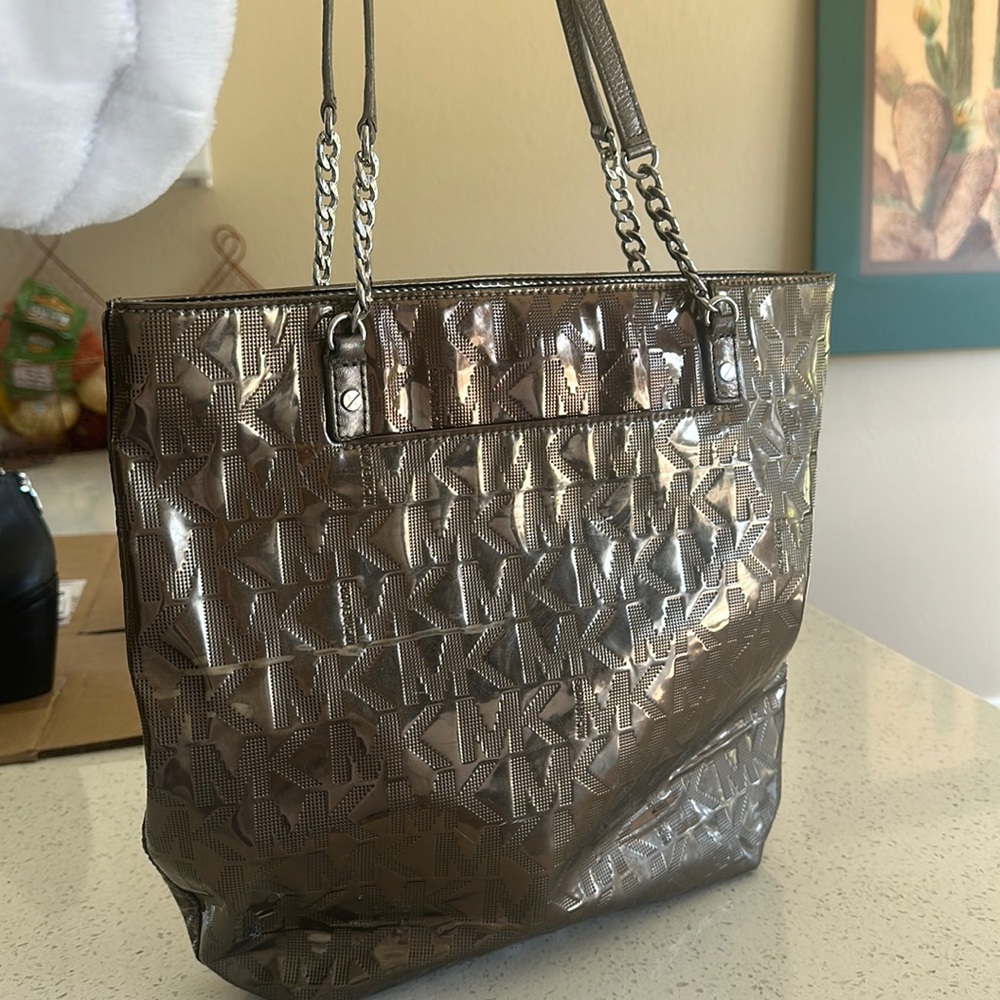 COPY - Michael Kors- silver metallic jet set tote